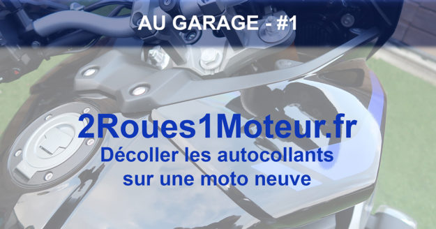 Décoller les autocollants sur une moto neuve