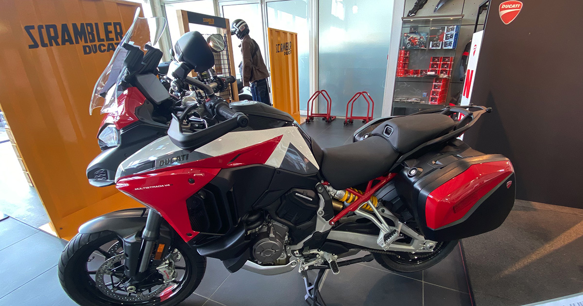 multistrada V4s sport full