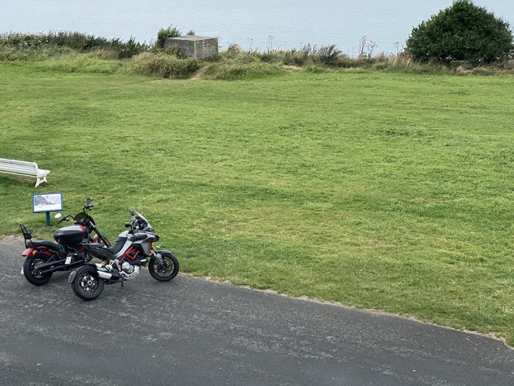 Road trip moto Normandie